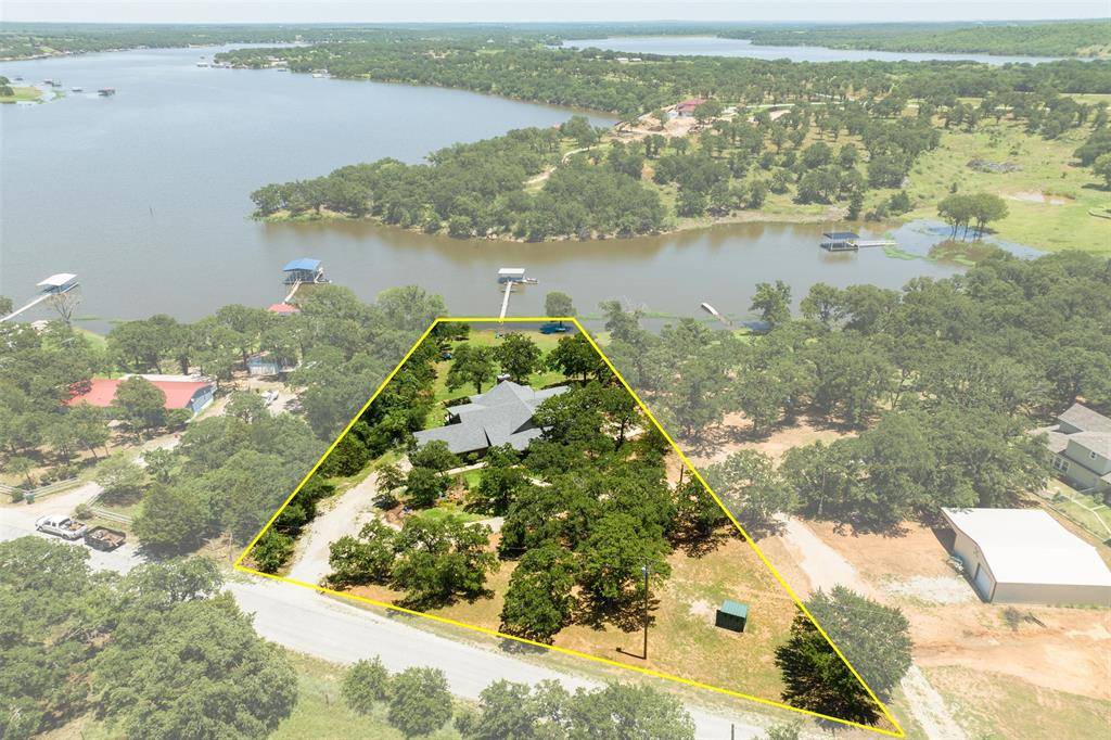 Bowie, TX 76230,506 Roberts Cut Off Rd