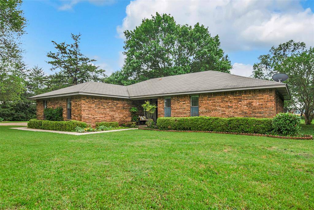 Van Alstyne, TX 75495,674 Milam Road