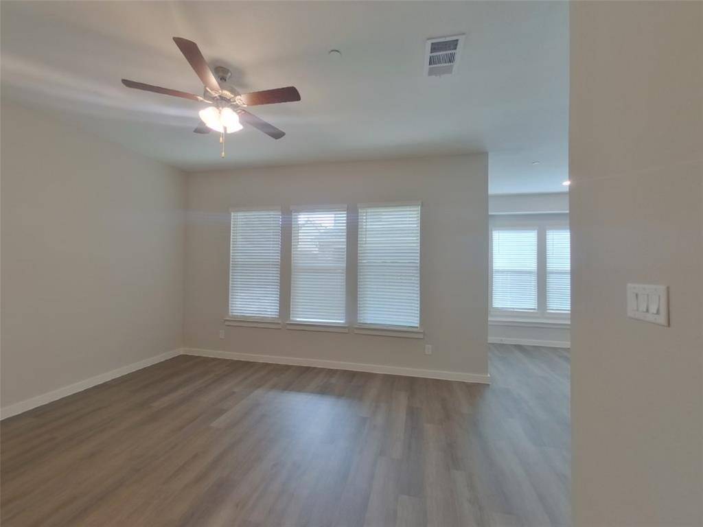 Saginaw, TX 76179,202 Mansfield Court