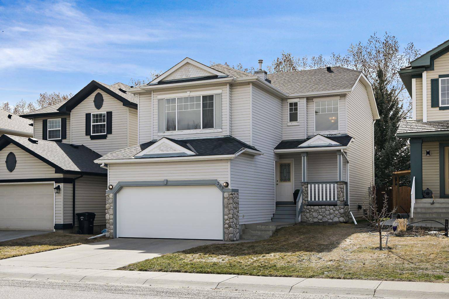 Calgary, AB T3B 5S1,203 Valley Brook CIR NW