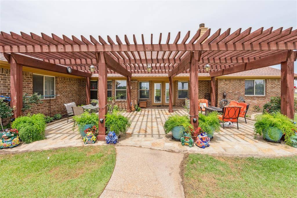 Sanger, TX 76266,6733 Mustang Trail
