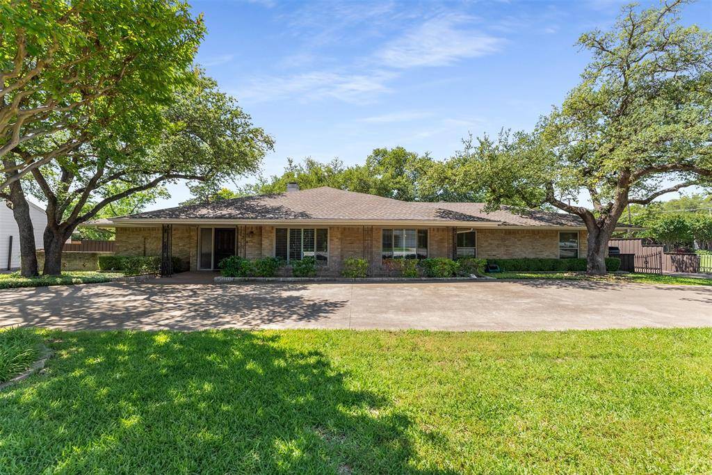 Dallas, TX 75229,4214 Walnut Hill Lane
