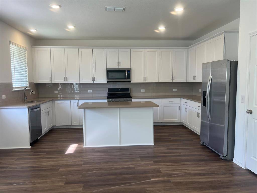 Princeton, TX 75407,911 Marigold Street