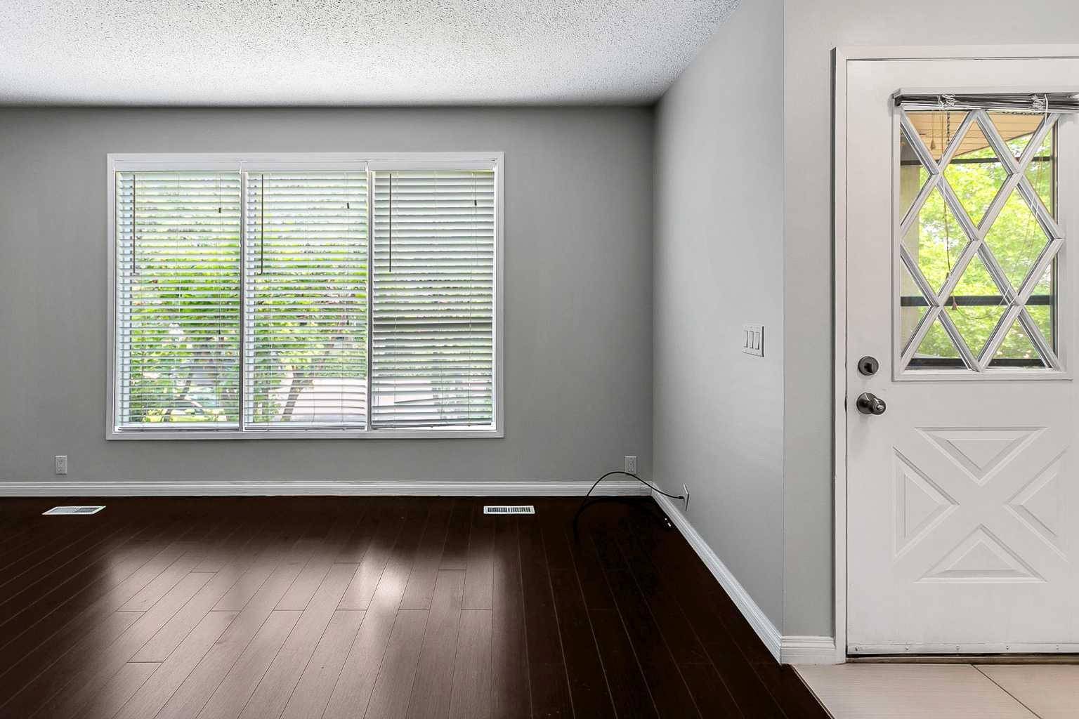 Calgary, AB T3K 1B8,151 Berwick WAY Northwest