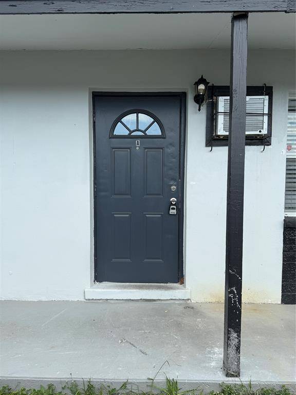 Riviera Beach, FL 33404,[StreetName,UnitNumber,StreetNumber,StreetDirPrefix]