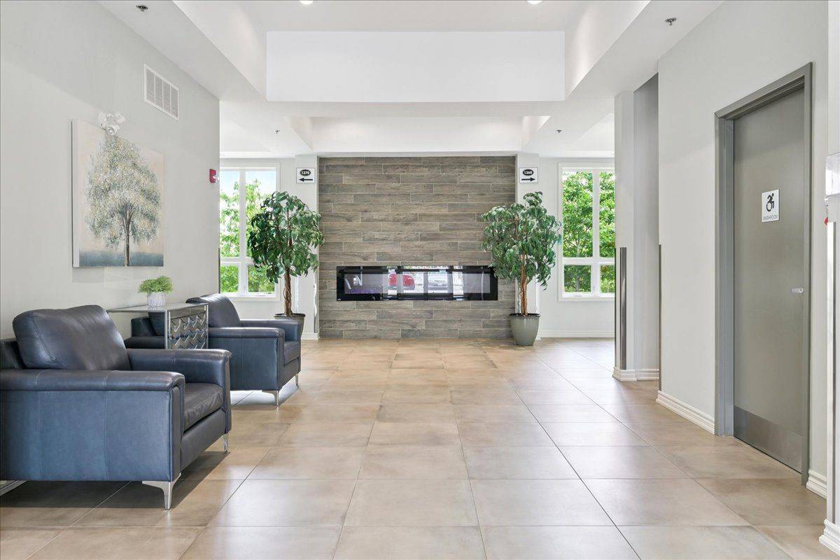 Milton, ON L9T 8X7,1370 Costigan RD #301