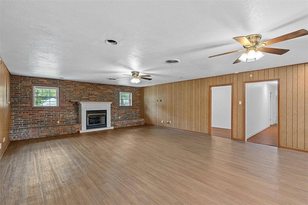 Elm Mott, TX 76640,117 Oak Forest Drive