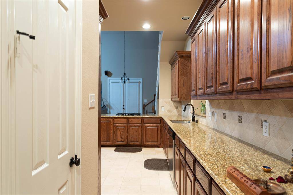 Plano, TX 75074,6425 Academy Lane