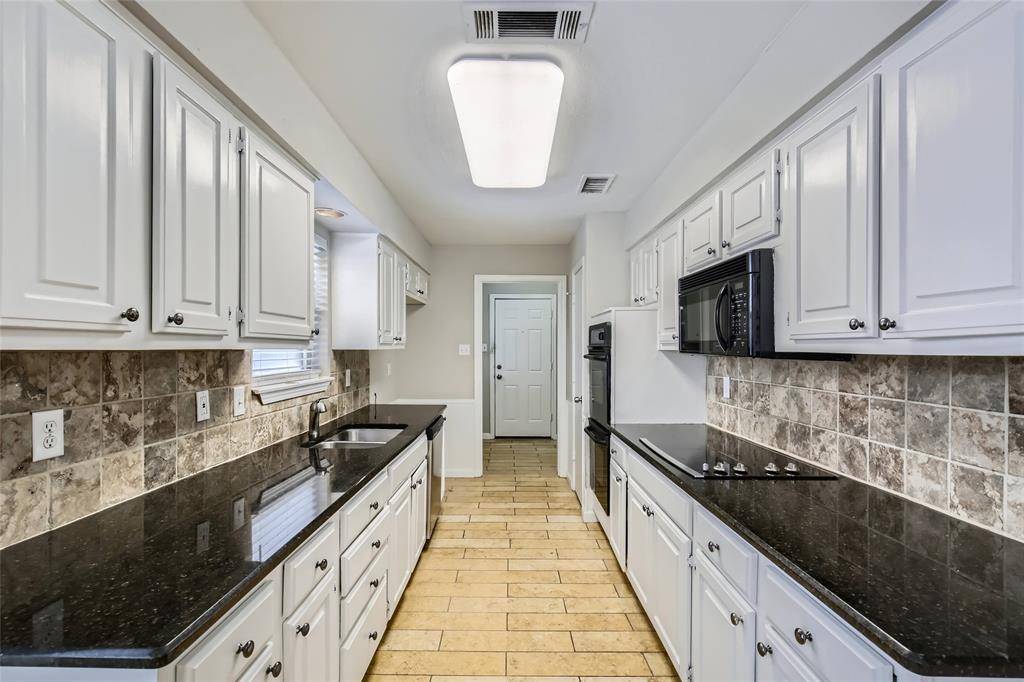 Richardson, TX 75081,1008 Windsong Trail