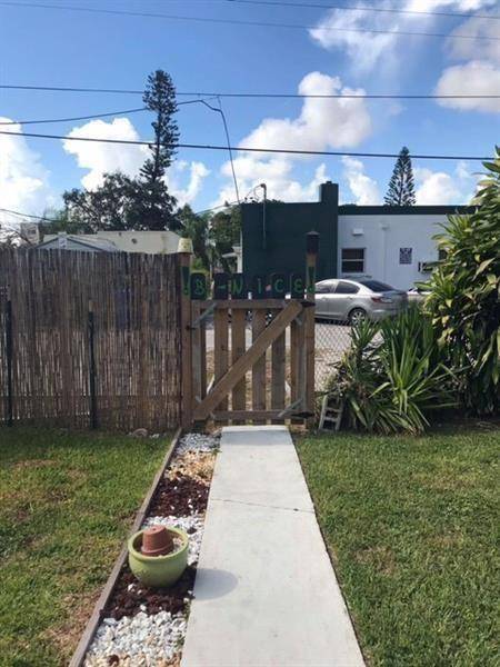Hollywood, FL 33020,[StreetName,UnitNumber,StreetNumber,StreetDirPrefix]