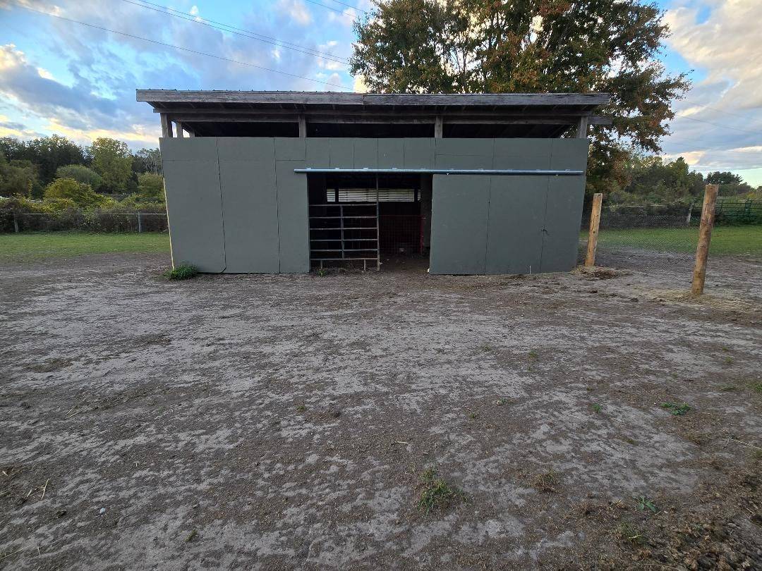 Thames Centre, ON N0M 2M0,20076 Cherry hill RD