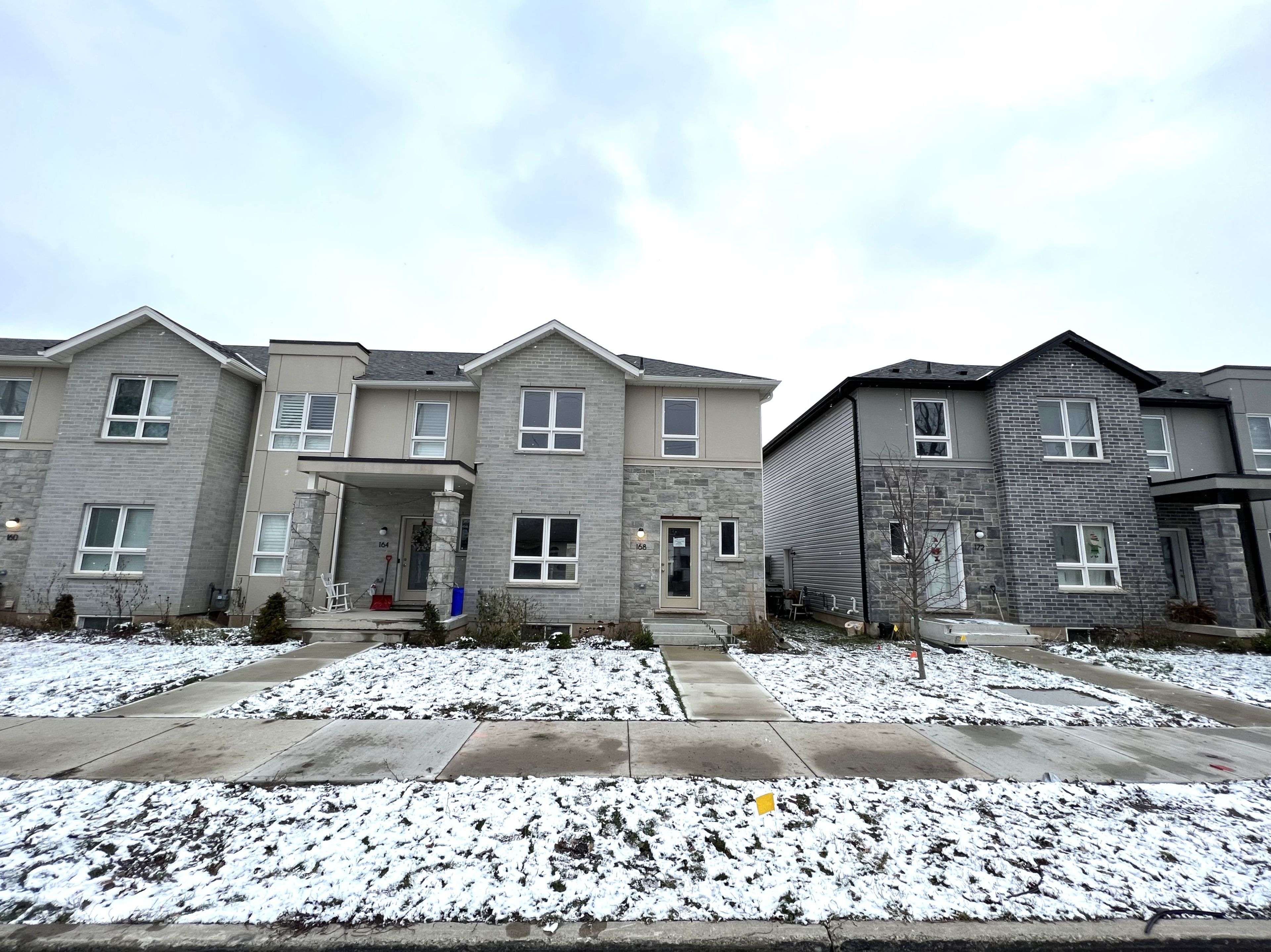 Welland, ON L3C 0J2,168 Broadway LN