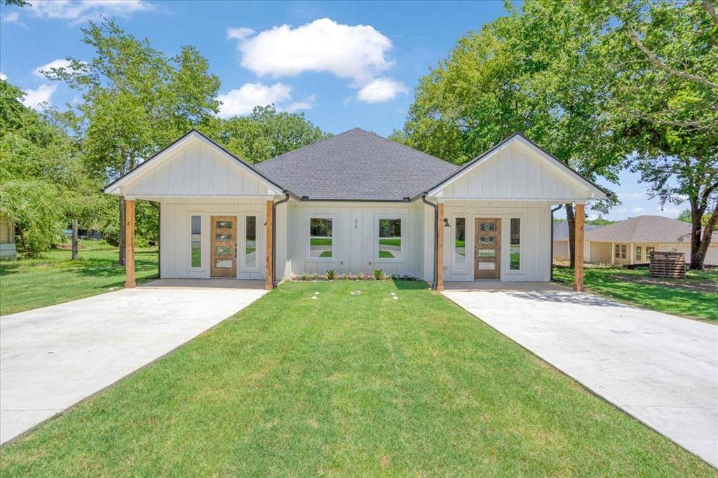 Bonham, TX 75418,516 S 4th Street