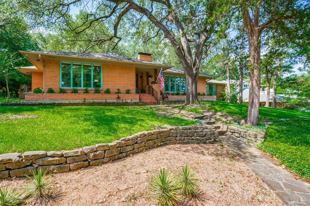Dallas, TX 75208,828 Evergreen Hills Road