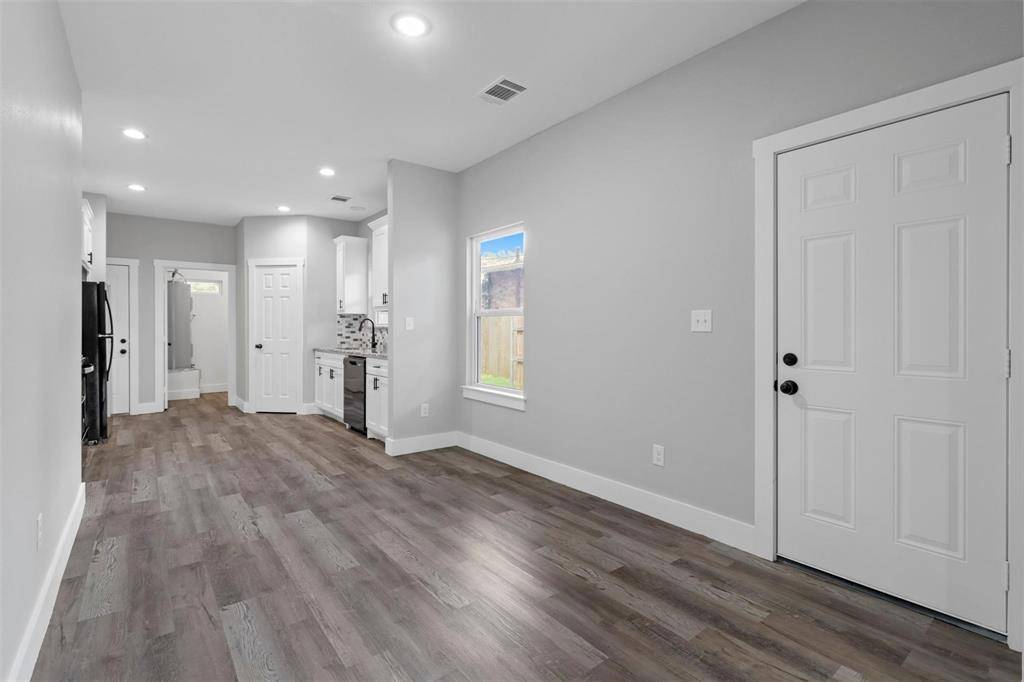 Denison, TX 75020,405 W Walker Street