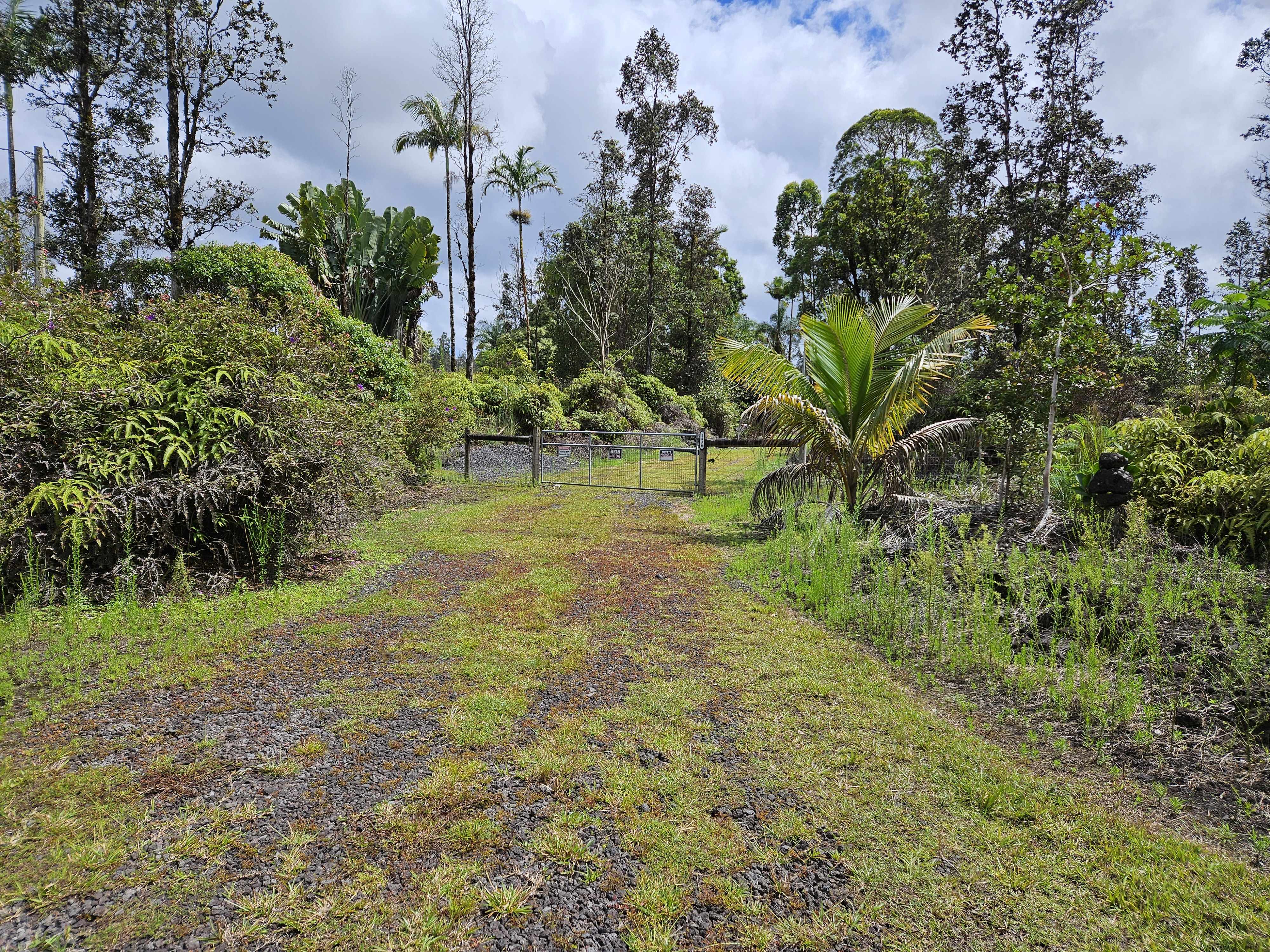 Mountain View, HI 96760,16-1436 UHINI ANA RD