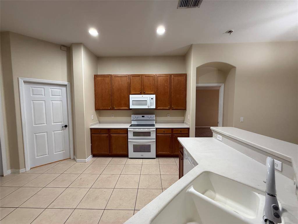 Port St Lucie, FL 34953,[StreetName,UnitNumber,StreetNumber,StreetDirPrefix]
