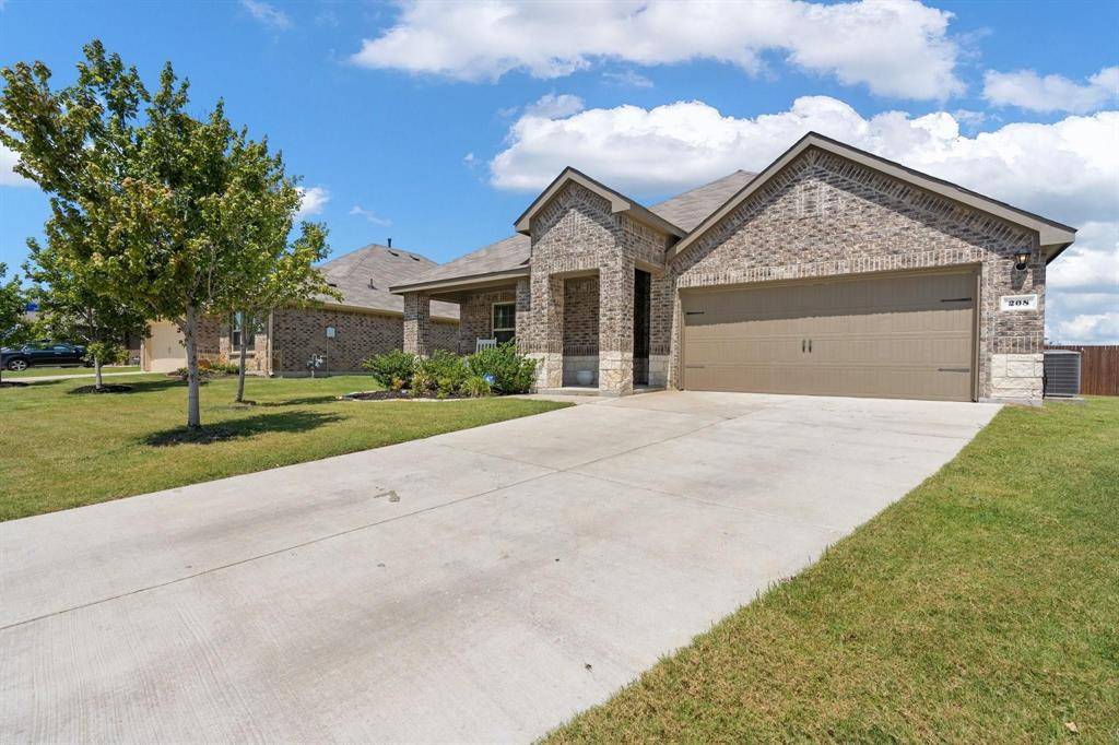 Waxahachie, TX 75165,208 Churchill Court