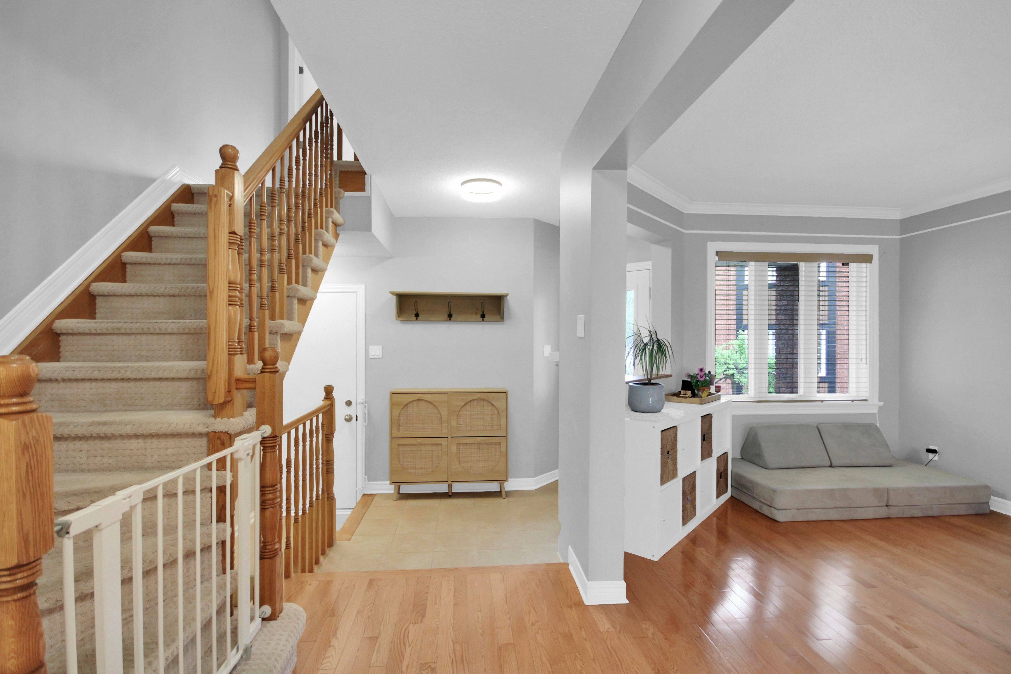 Hunt Club - South Keys And Area, ON K1G 5W1,145 Hunterswood CRES