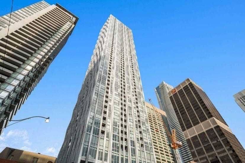 Toronto C02, ON M4W 1L1,1 Yorkville AVE #3101