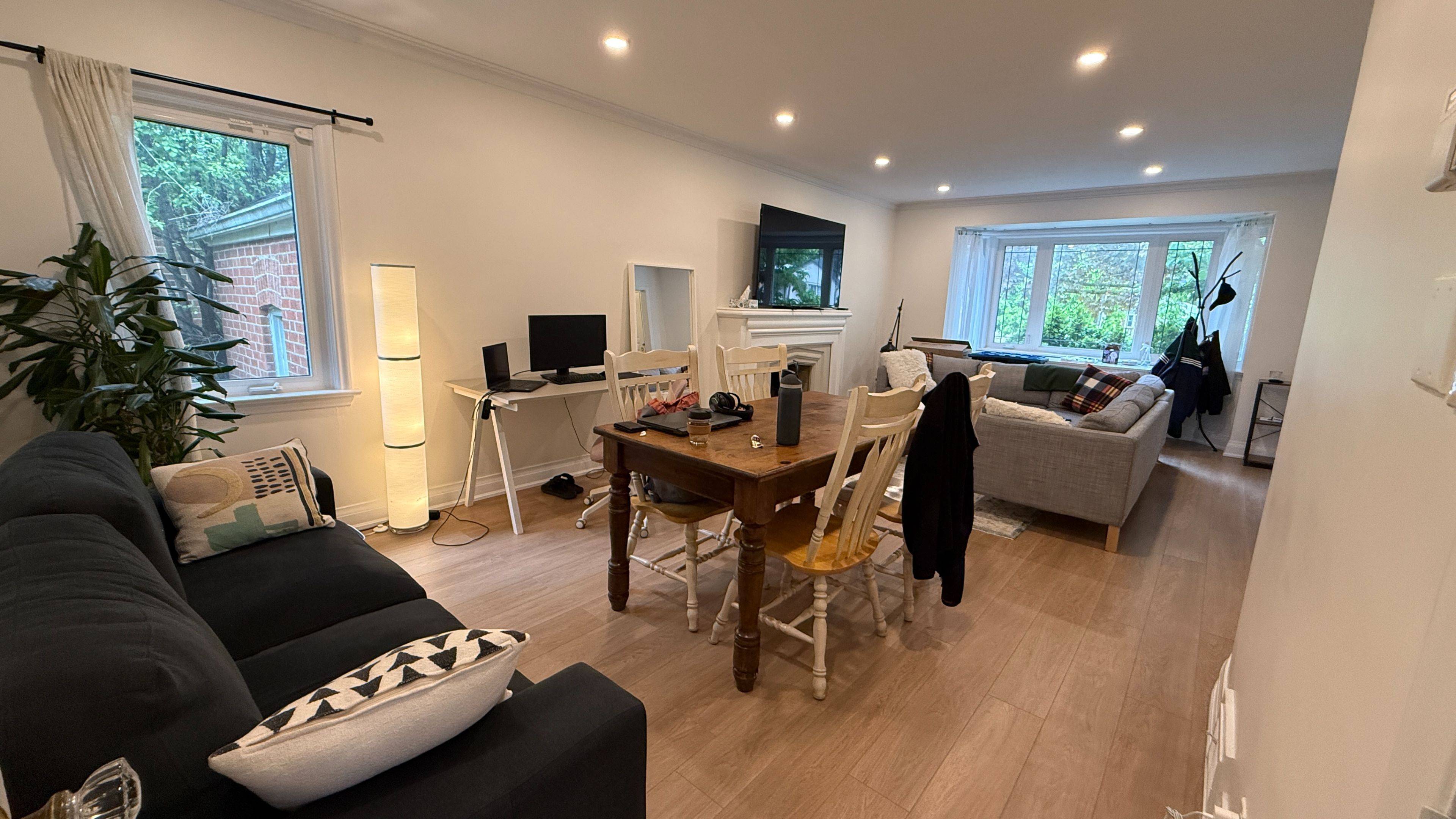Toronto C07, ON M2N 1J4,130 Poyntz AVE