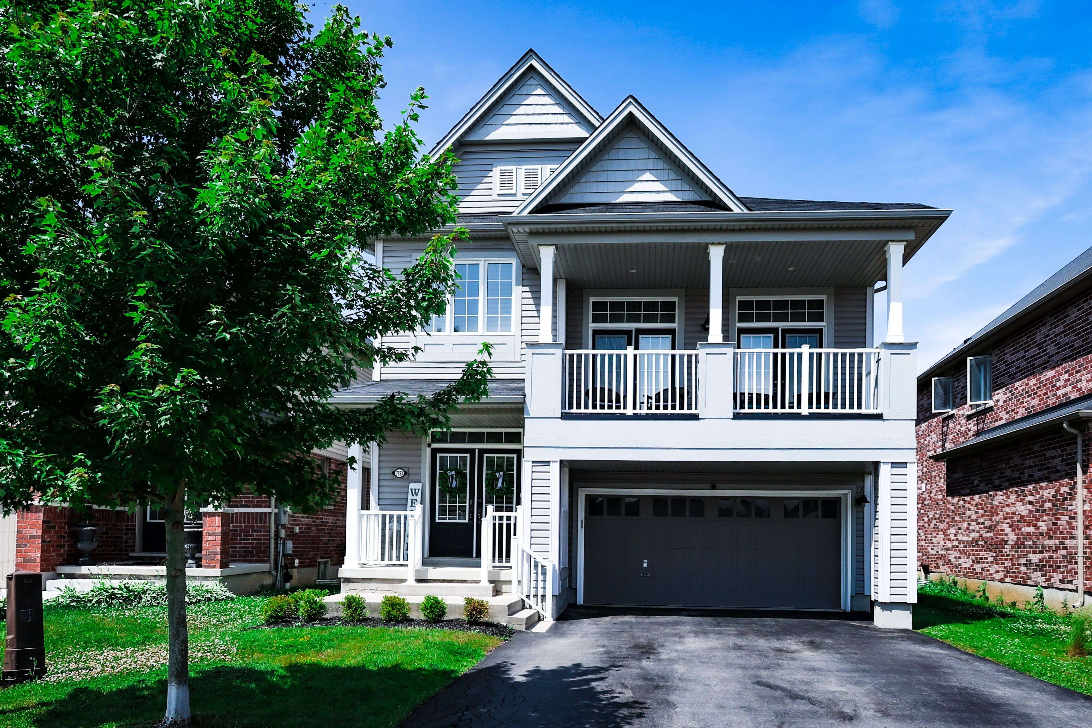 Niagara Falls, ON L2H 0K8,7693 Butternut BLVD