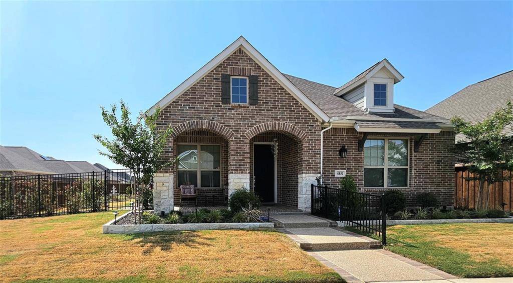 Arlington, TX 76005,4851 Cypress Thorn Drive