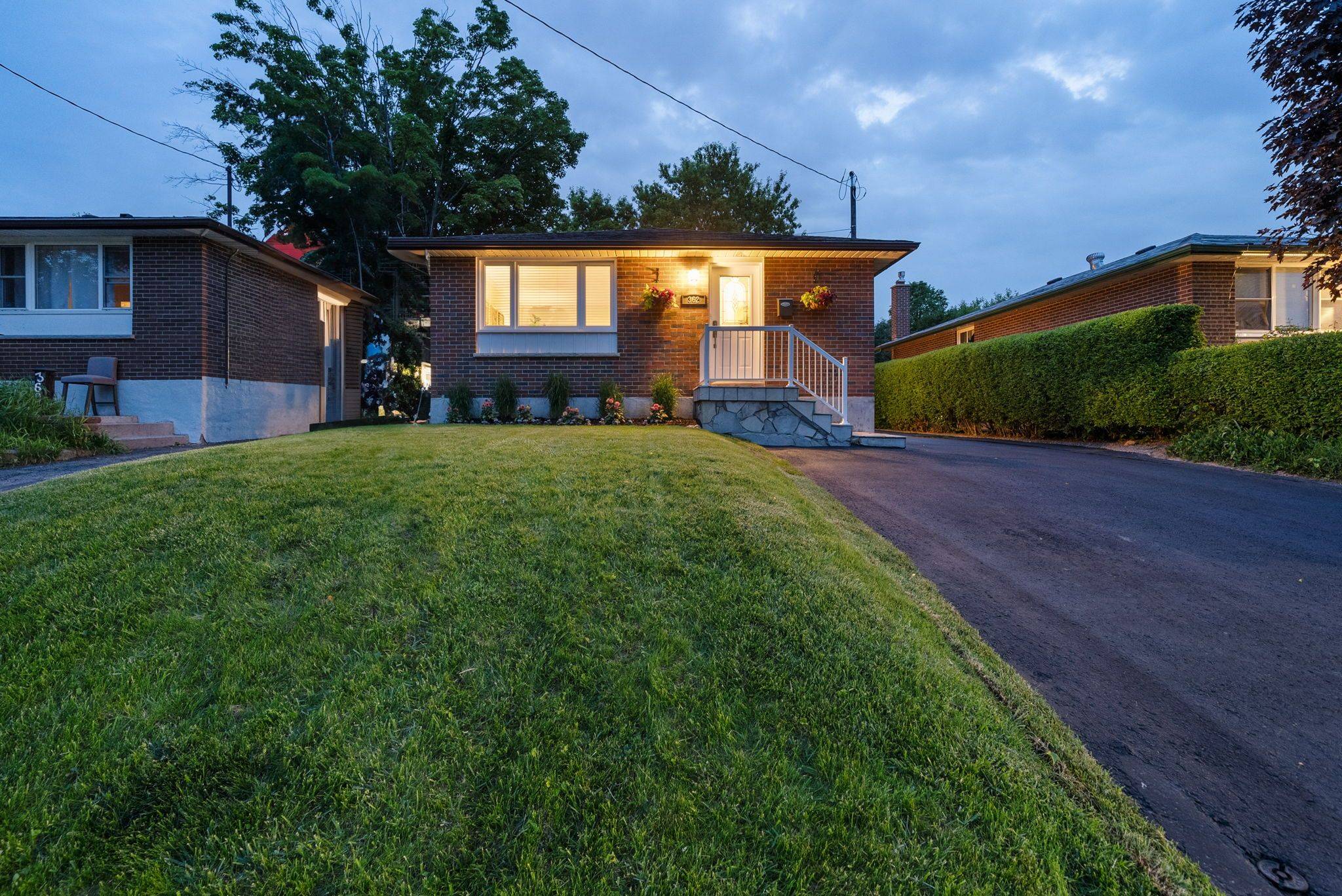 Oshawa, ON L1H 6R7,362 Elmridge ST