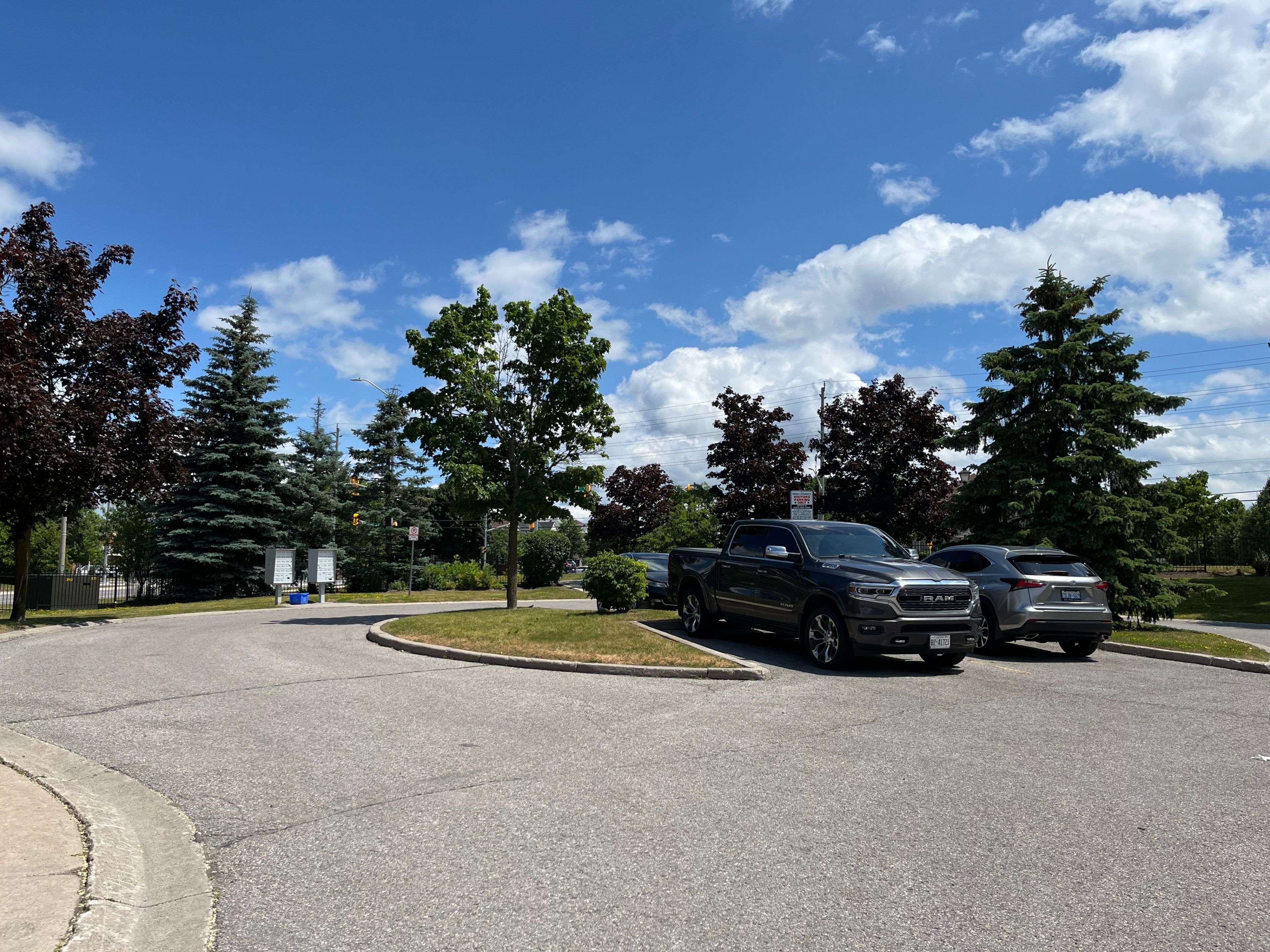 Whitby, ON L1R 2N9,5 Alexis WAY