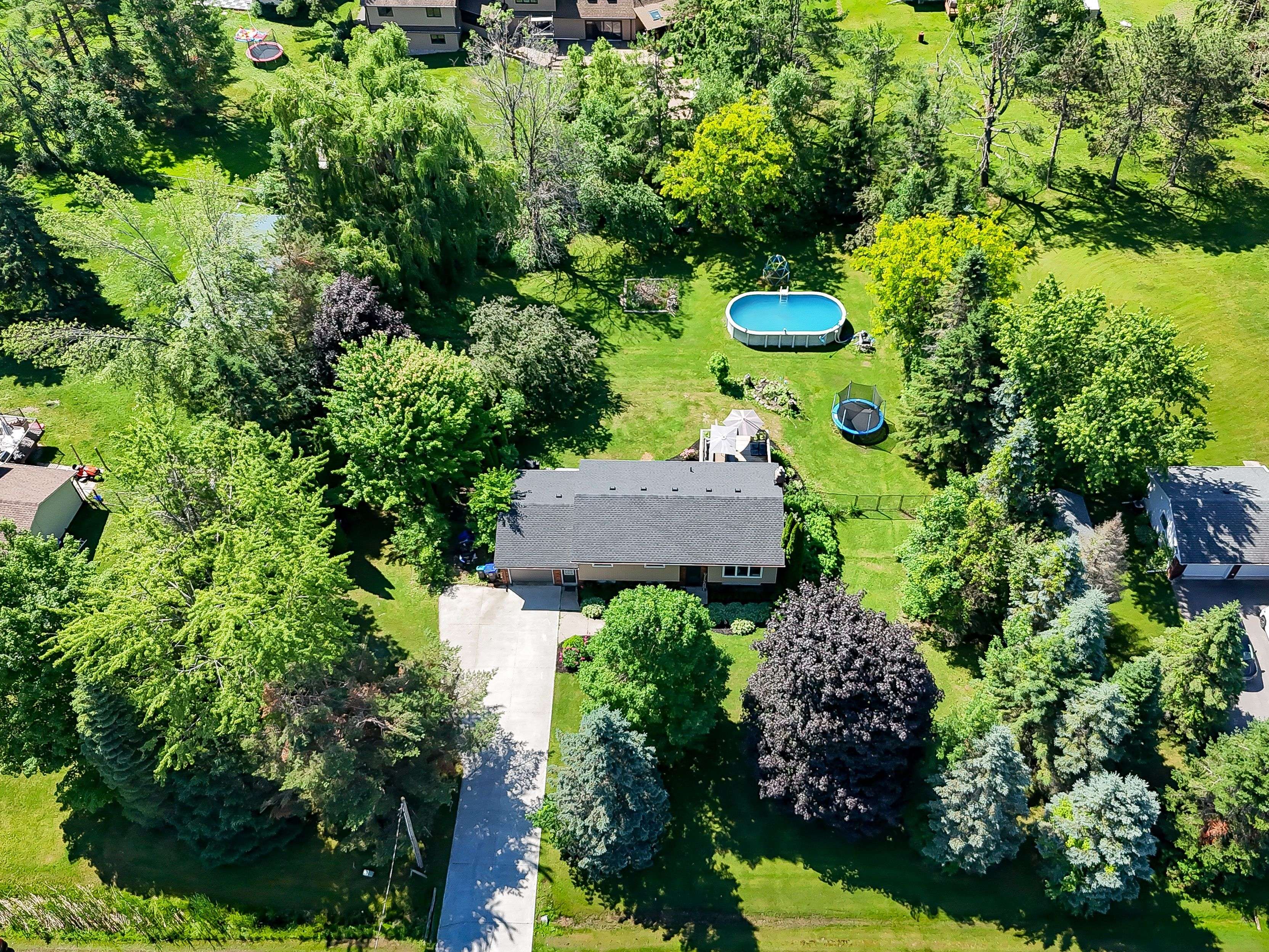 Severn, ON L3V 0V7,2268 Thomson CRES