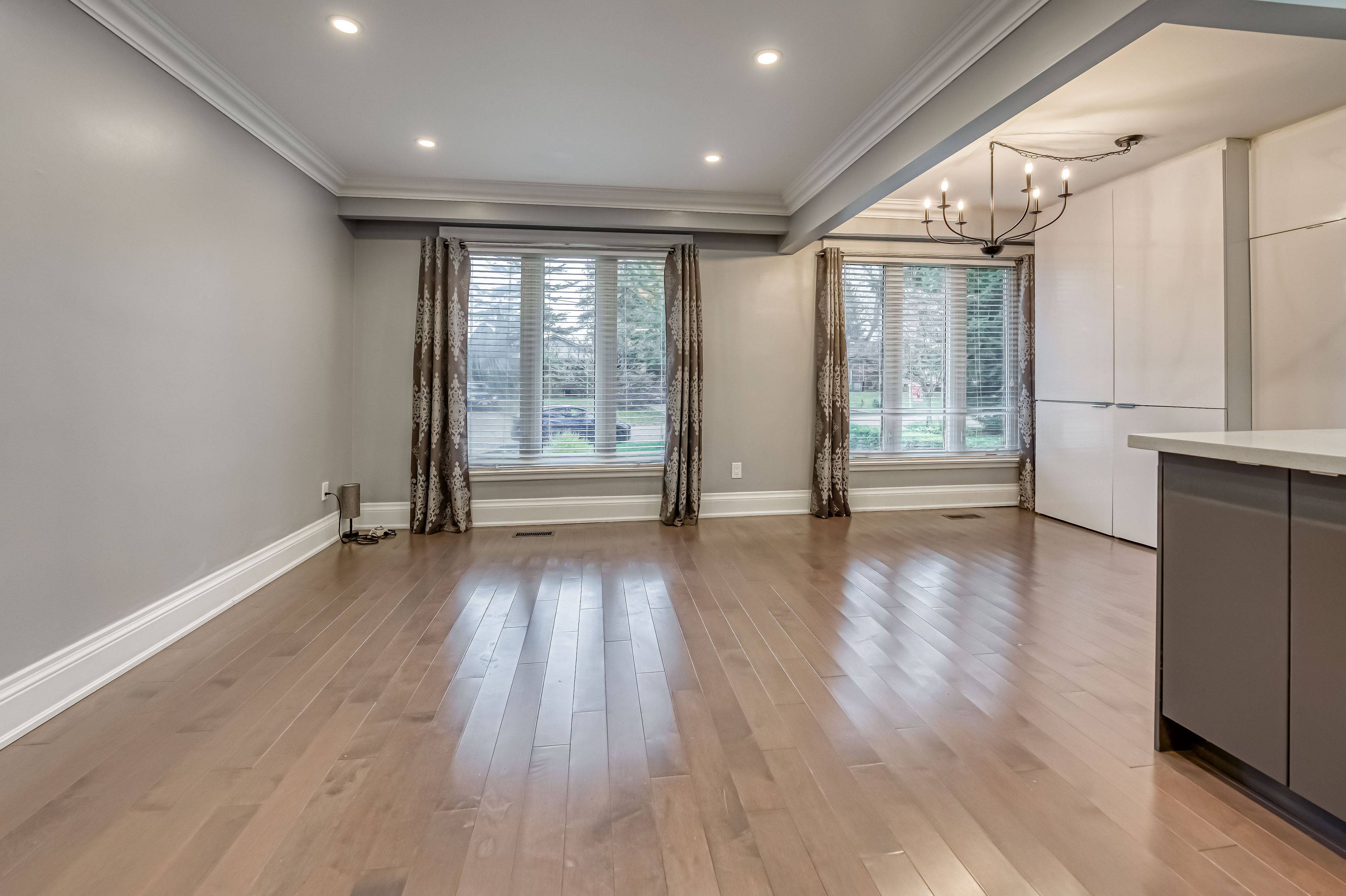 Mississauga, ON L5C 2H8,3506 Orion CRES