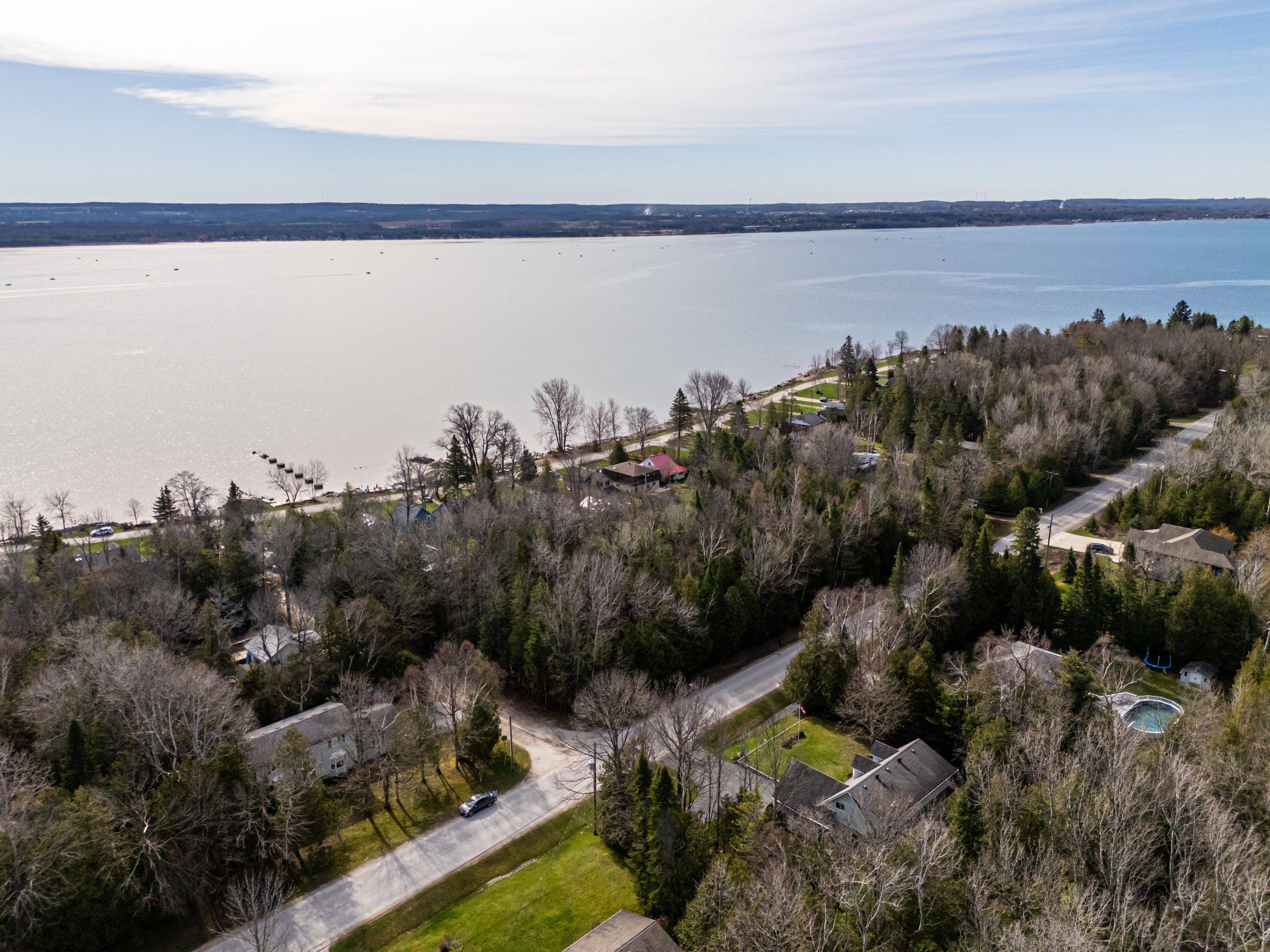 Georgian Bluffs, ON N4K 5N4,106 Washington AVE