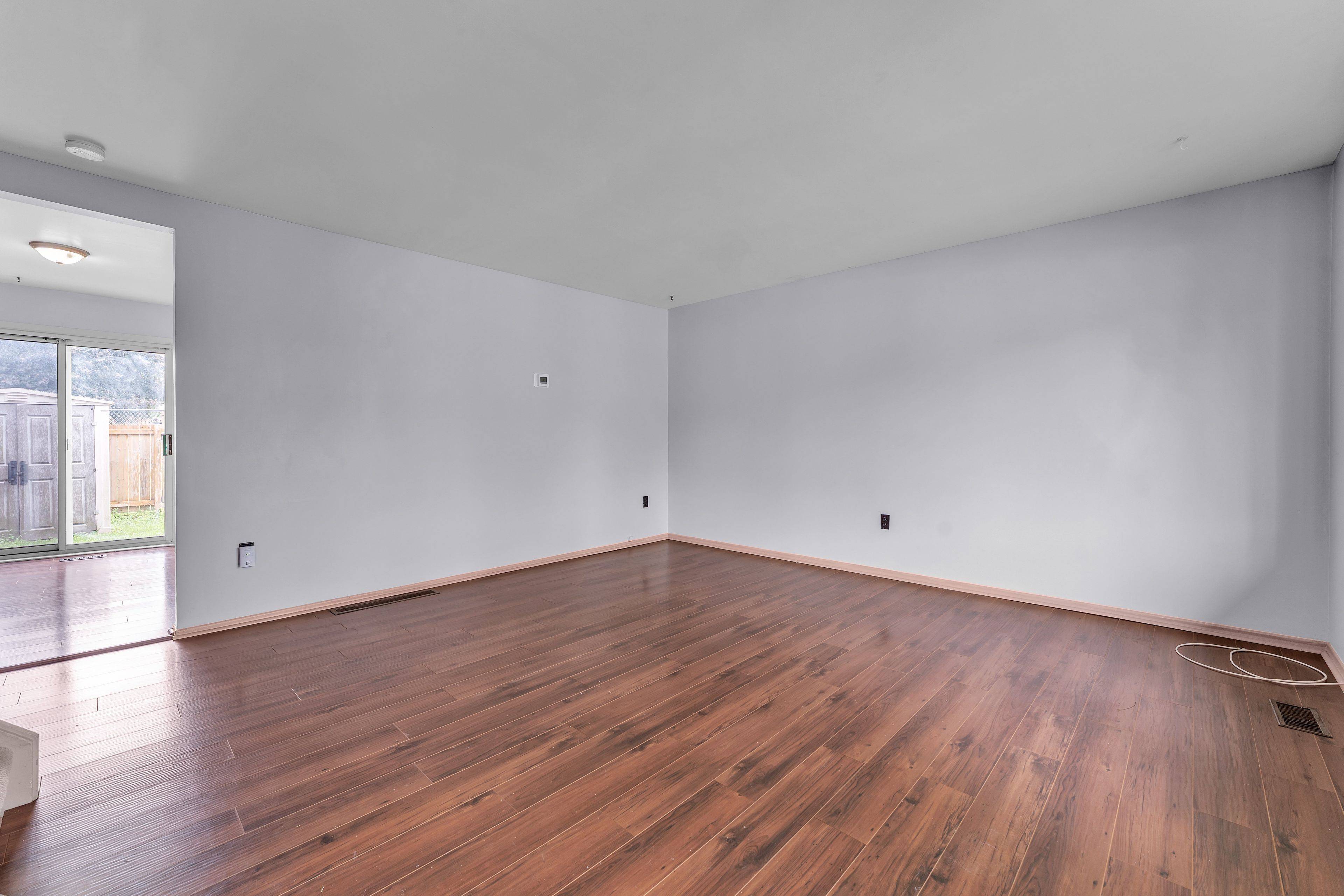 Kingston, ON K7M 6V3,988 Amberdale CRES
