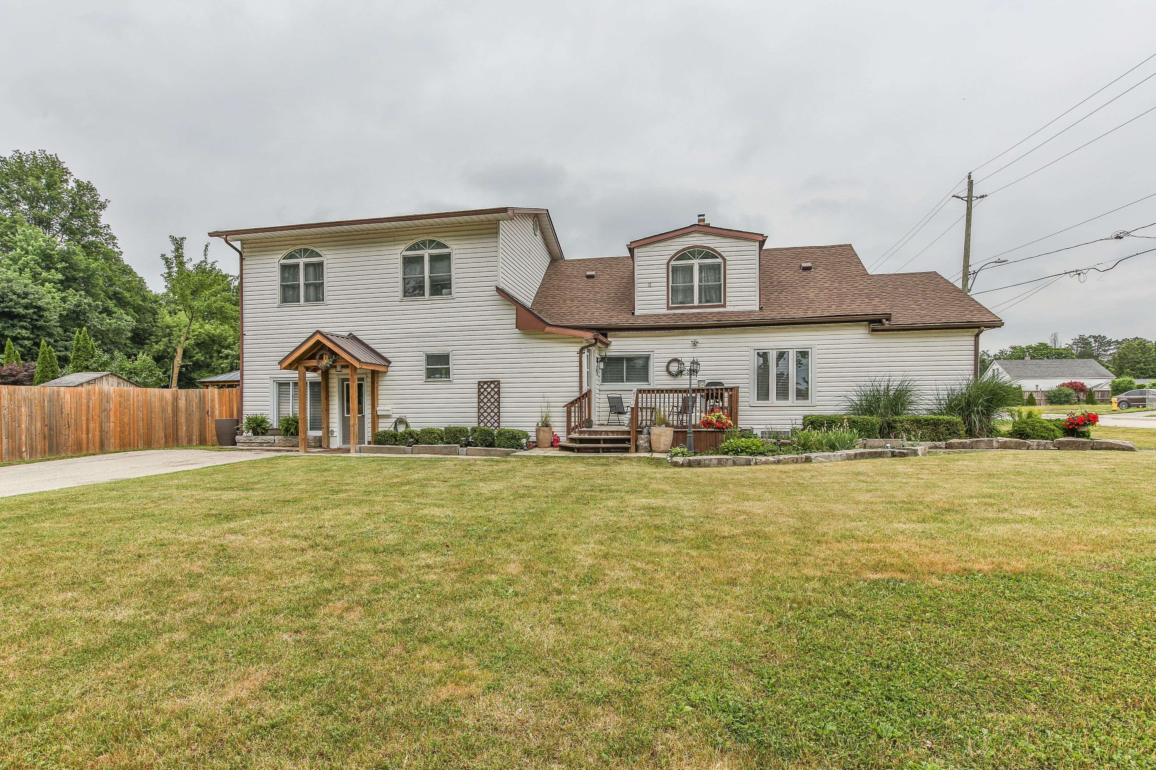 Tillsonburg, ON N4G 2G9,13 Potters RD N