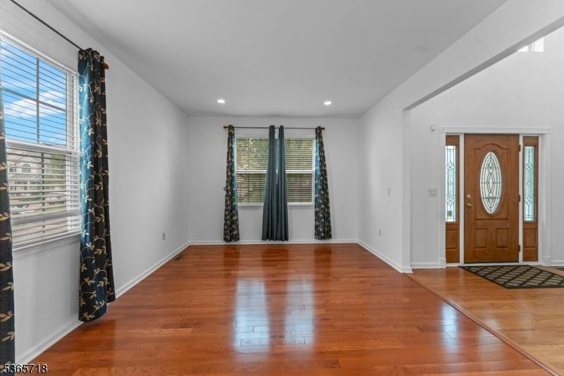 Franklin Twp., NJ 08823,8 Cobblers Cir