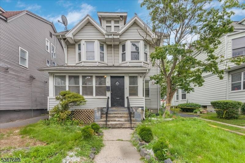 East Orange City, NJ 07017,51 Stockton Pl