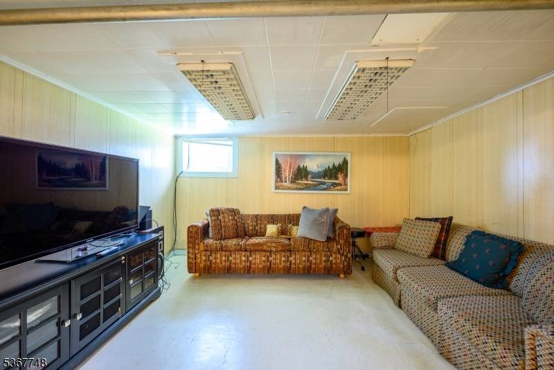 Elizabeth City, NJ 07208,50 Palisade Rd
