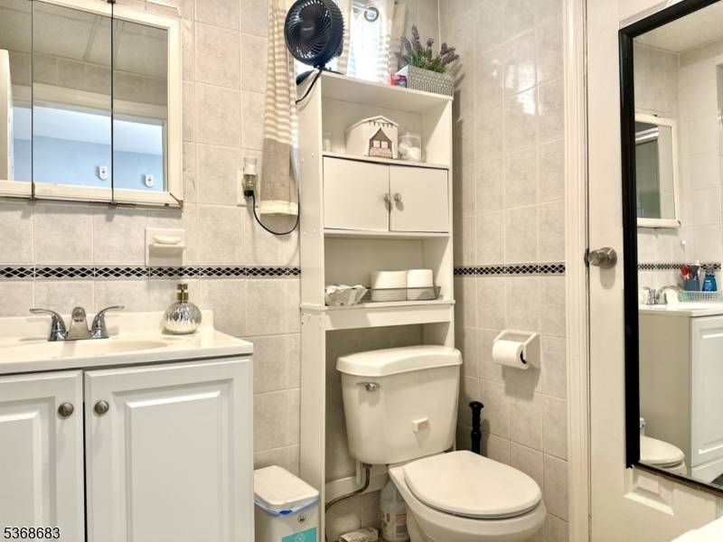 Summit City, NJ 07901,1 William St