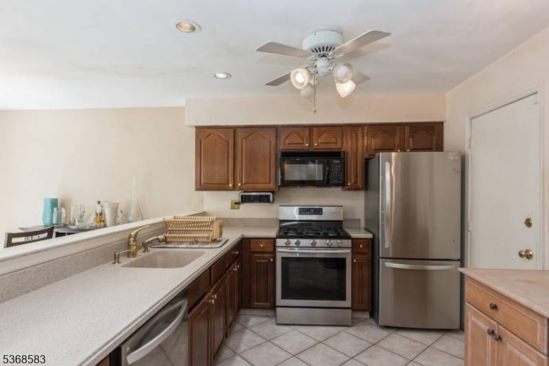Franklin Twp., NJ 08873,76 Avebury Pl