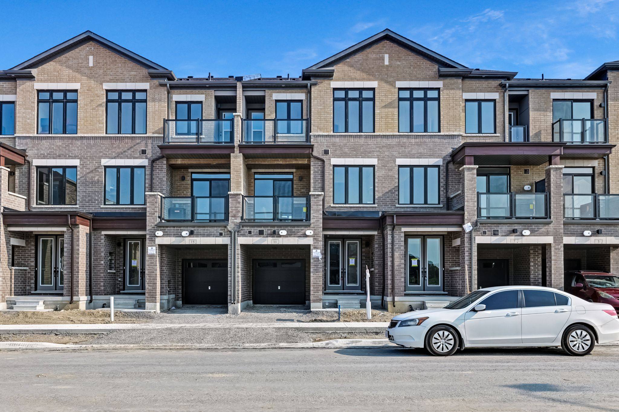 Vaughan, ON L4H 0W2,11 Tennant CIR