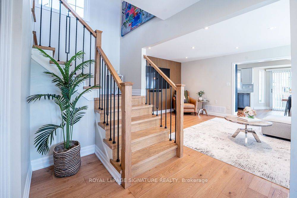 Burlington, ON L7L 7L7,5000 Des Jardines DR