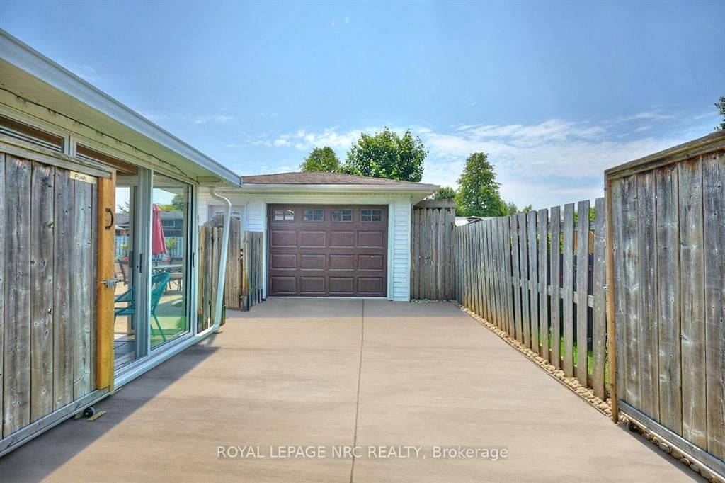 Welland, ON L3C 3L3,48 McGill ST