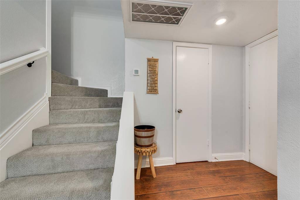 Dallas, TX 75231,9801 Royal Lane #506