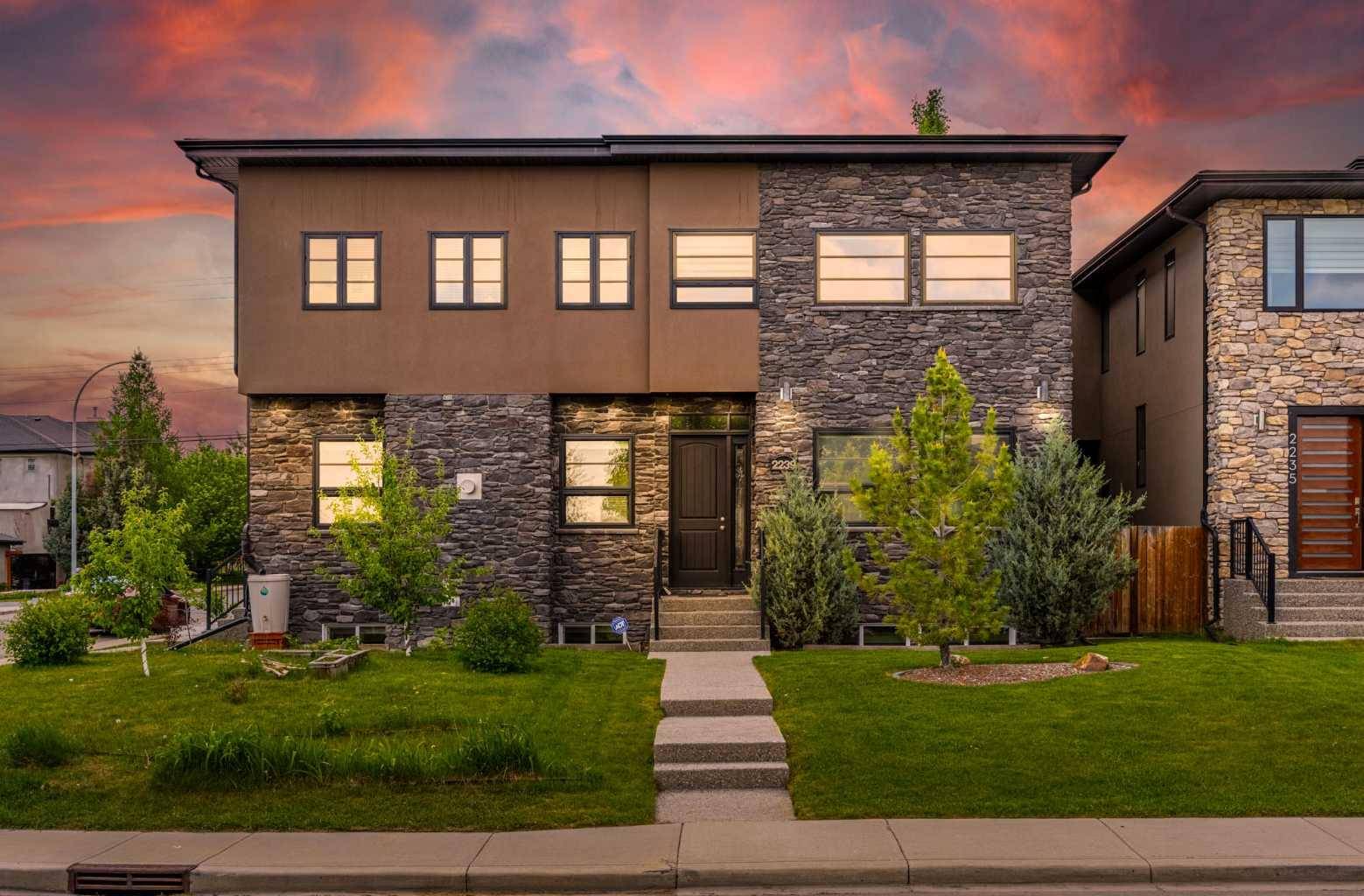 Calgary, AB T3E 2R4,2239 32 ST SW