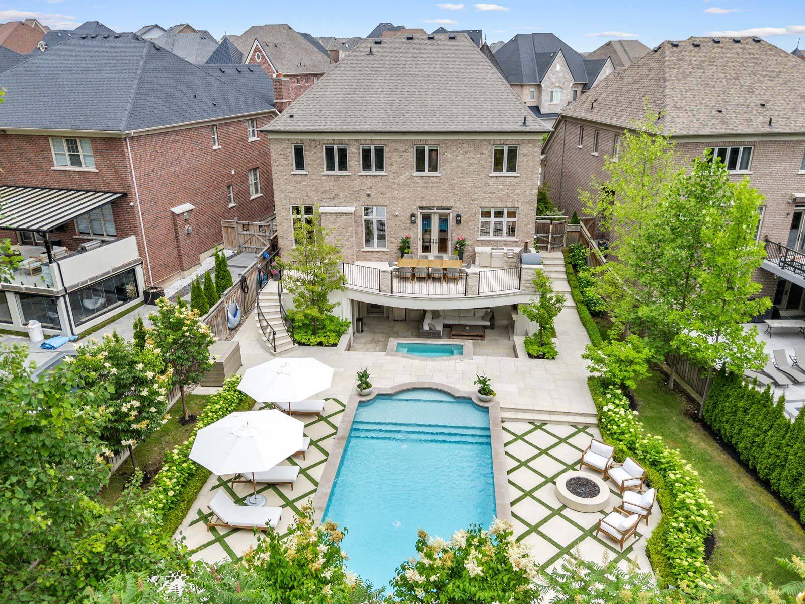 Vaughan, ON L6A 4W6,142 Farrell RD