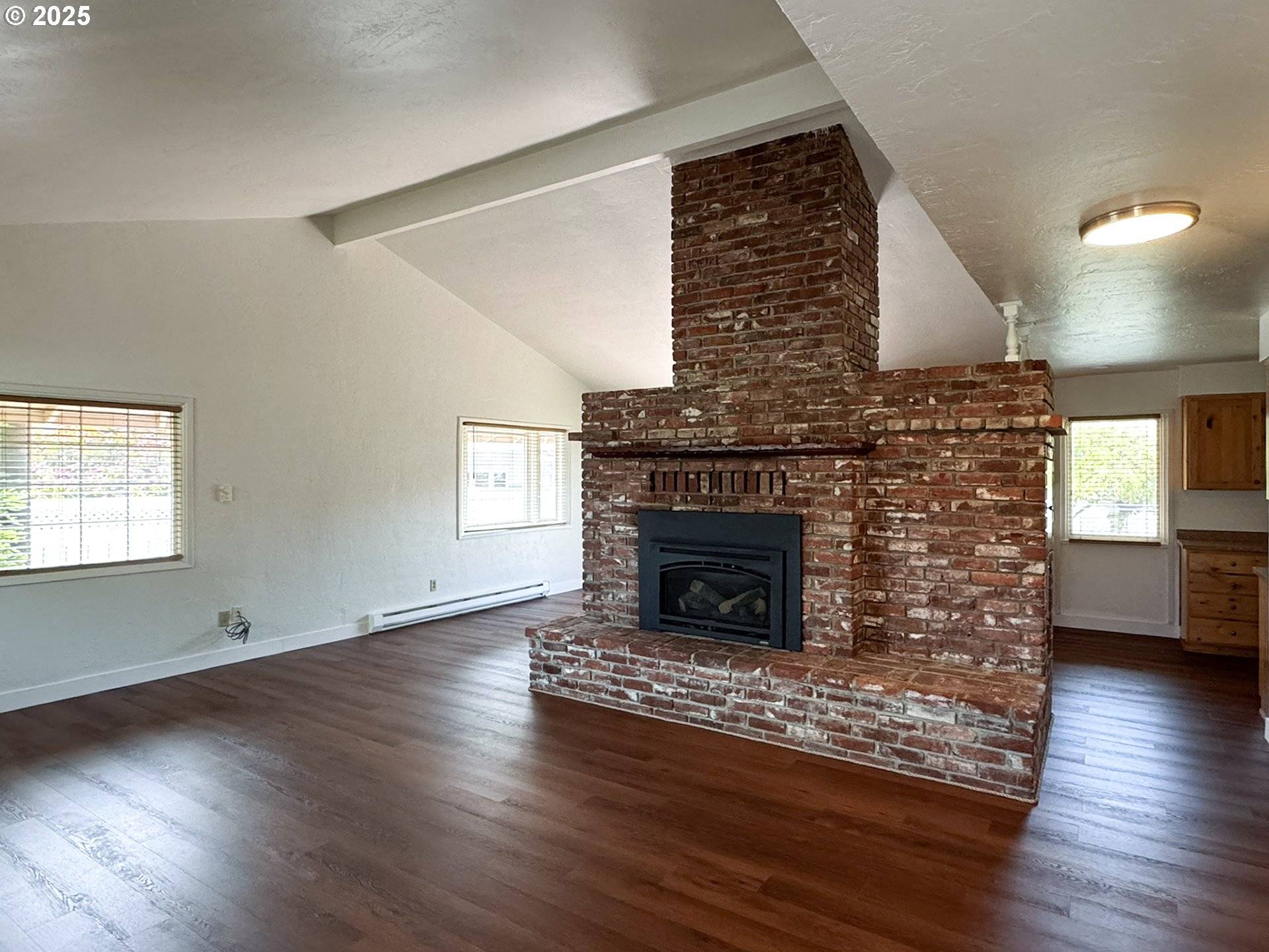 Brookings, OR 97415,14674 WOLLAM RD