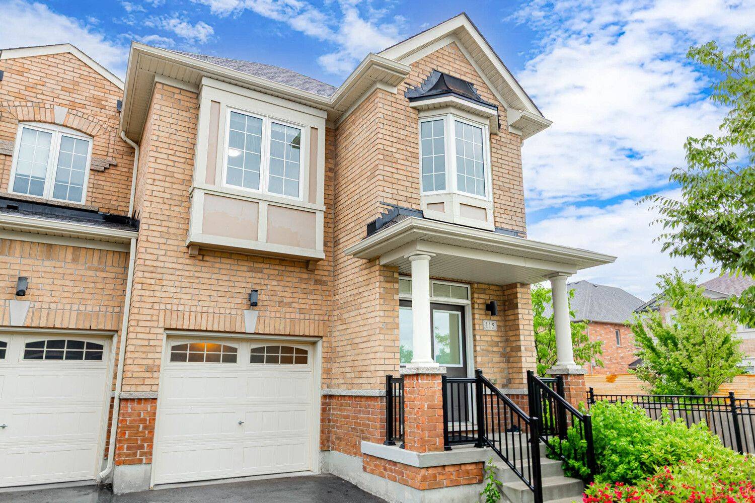 Newmarket, ON L3Y 0E4,115 Knott End CRES