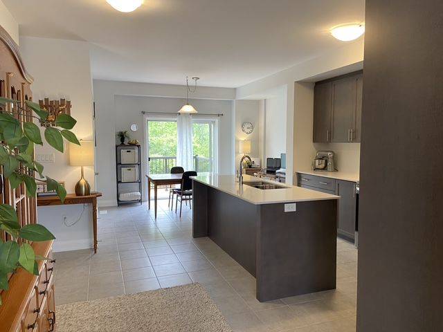 Halton Hills, ON L7G 0P6,64 Windtree WAY