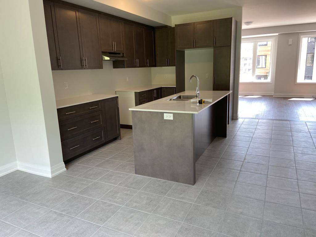 Halton Hills, ON L7G 0P6,64 Windtree WAY