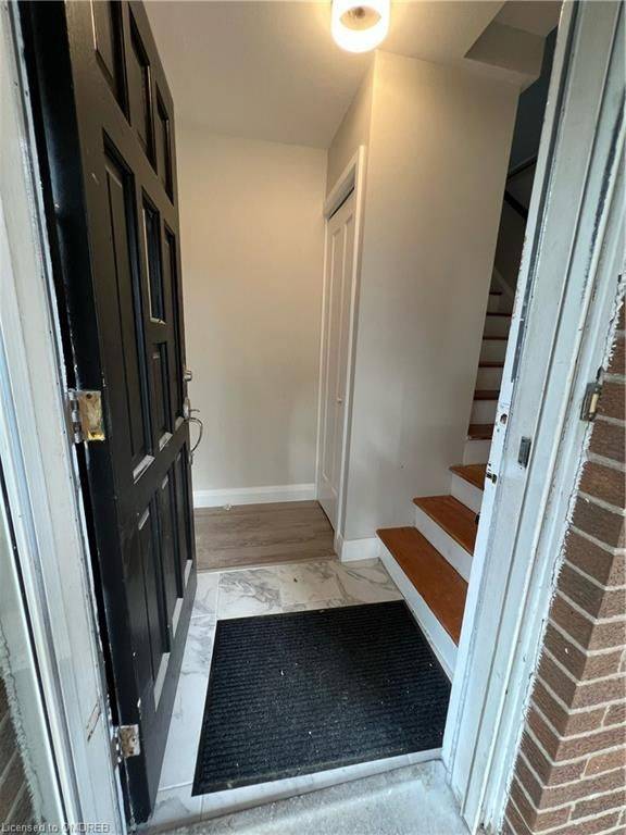 Hamilton, ON L8V 3K4,14 Bishopsgate AVE #Upper Level